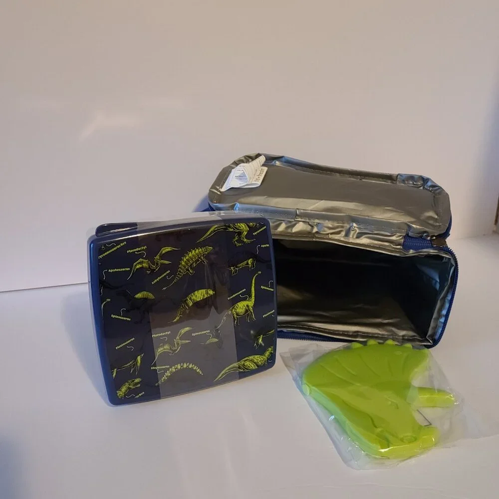 FIT + FRESH INSULATED LUNCH BAG DINOSAUR DESIGN- CONTAINER &ICE PACK-NWT(UNISEX)